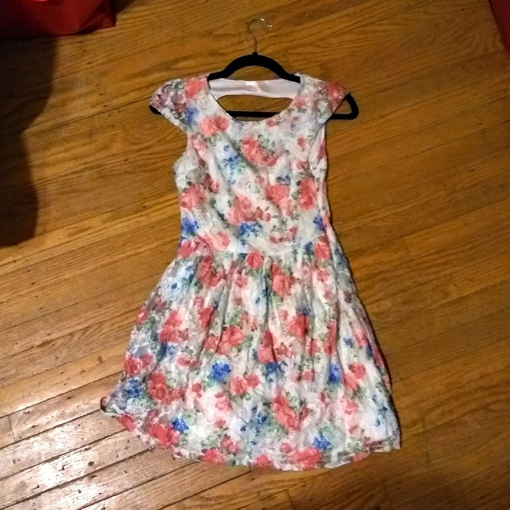 Modcloth lacy floral minidress